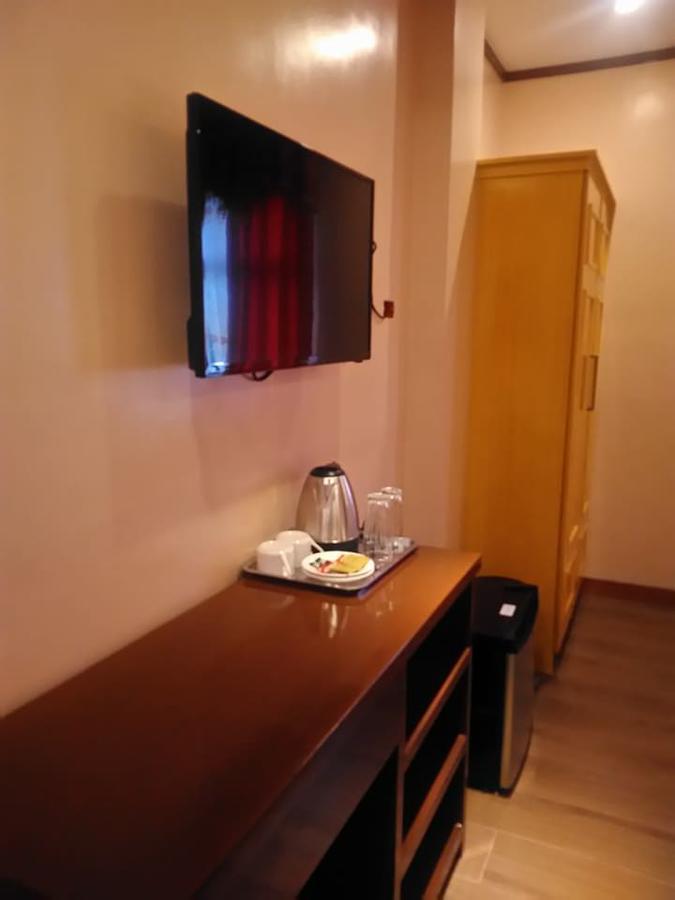 皇家大厦酒店 Tabaco 外观 照片